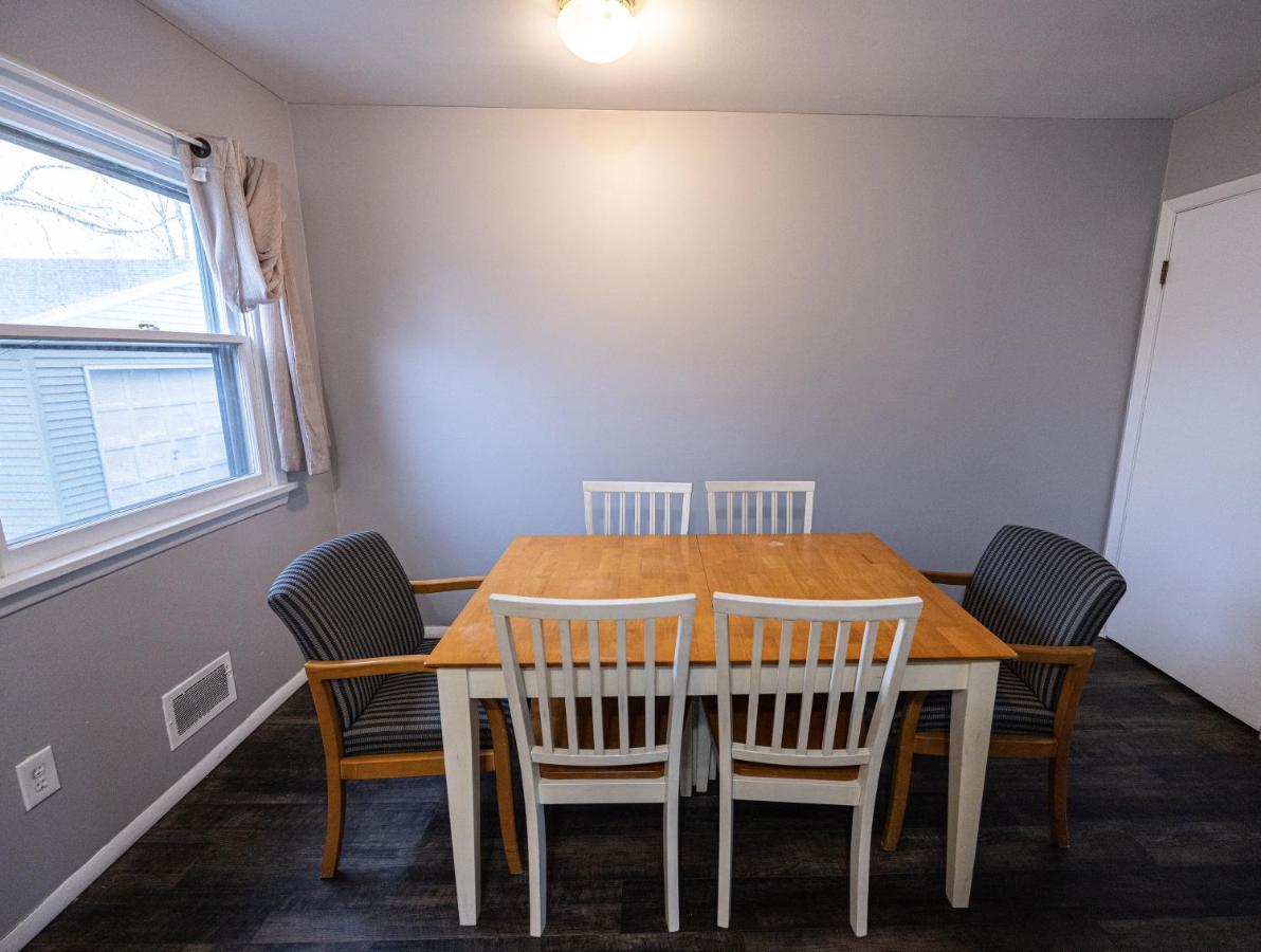 Cheerful Home With Free Parking And Wifi Rochester Esterno foto